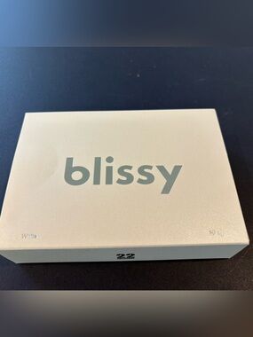 blissy pillowcase white king new in box
